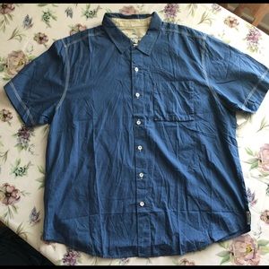 NWT Tommy Bahama Button down shirt